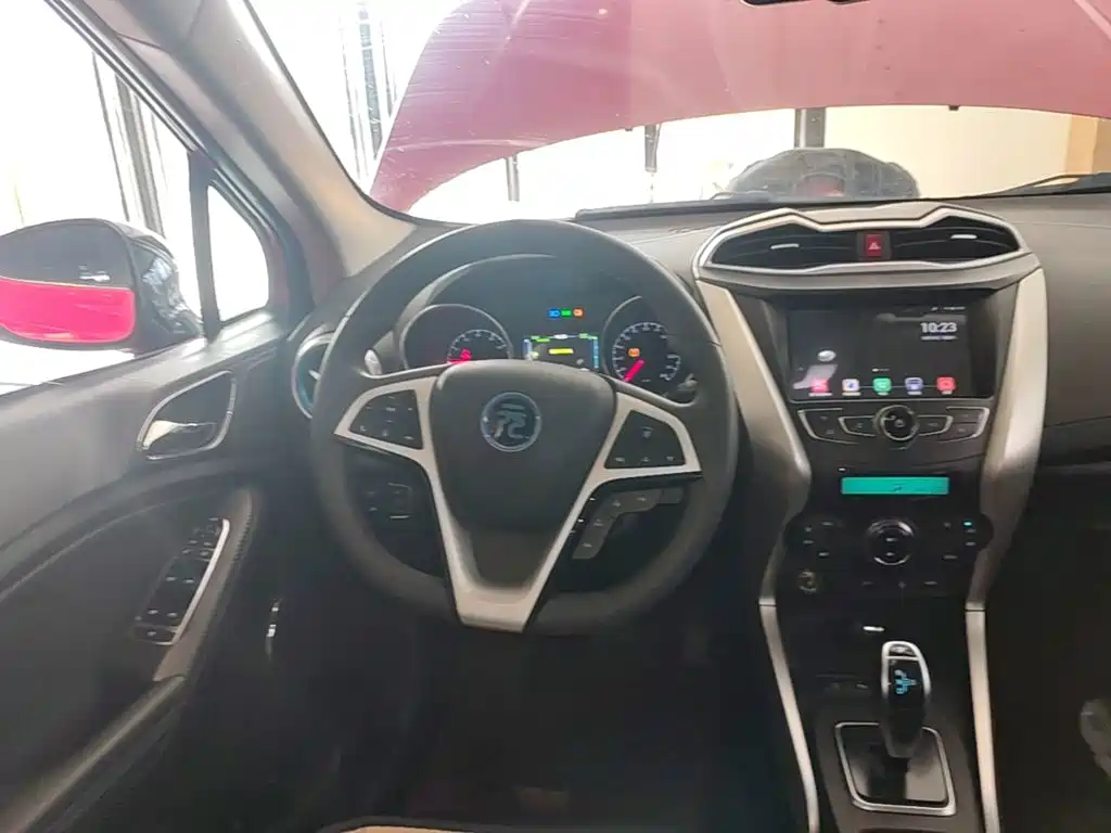 BYD Yuan EV — миниатюра 11