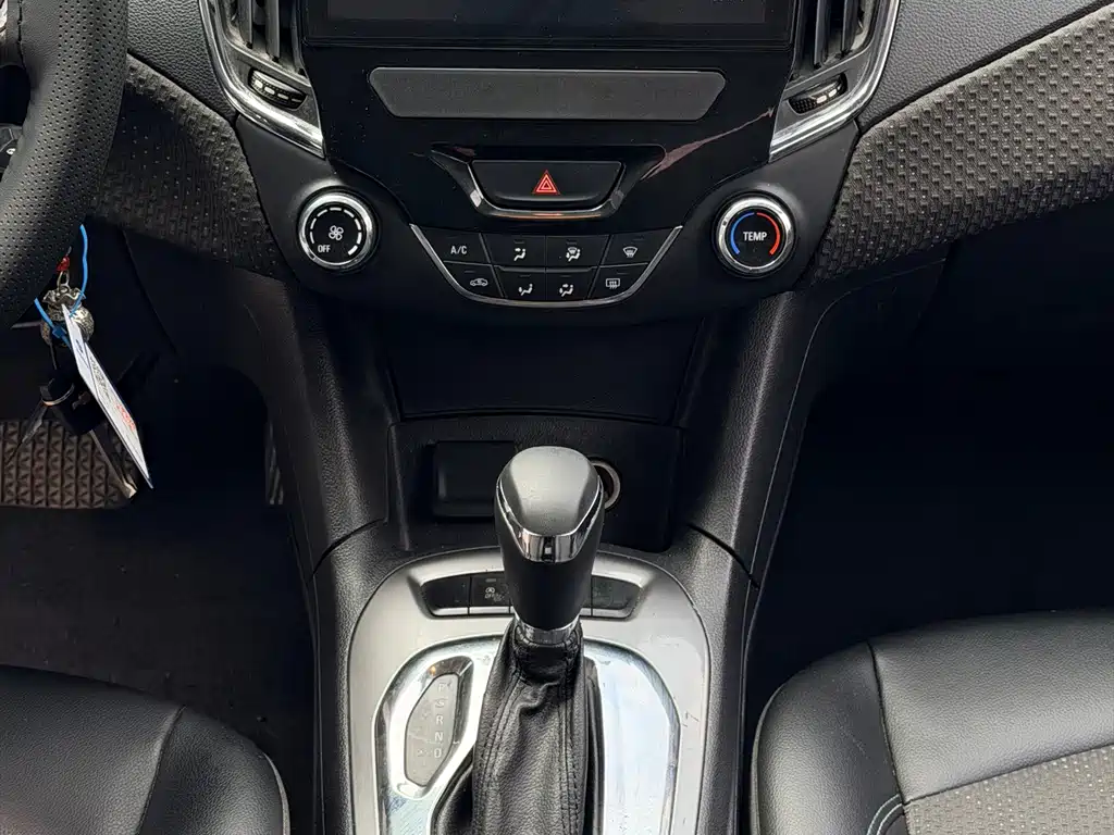 Chevrolet Cruze — миниатюра 11