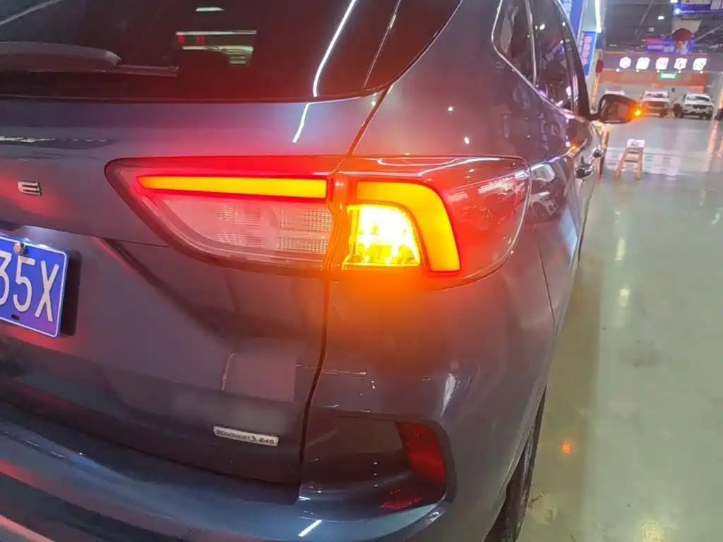 Ford Escape — миниатюра 8