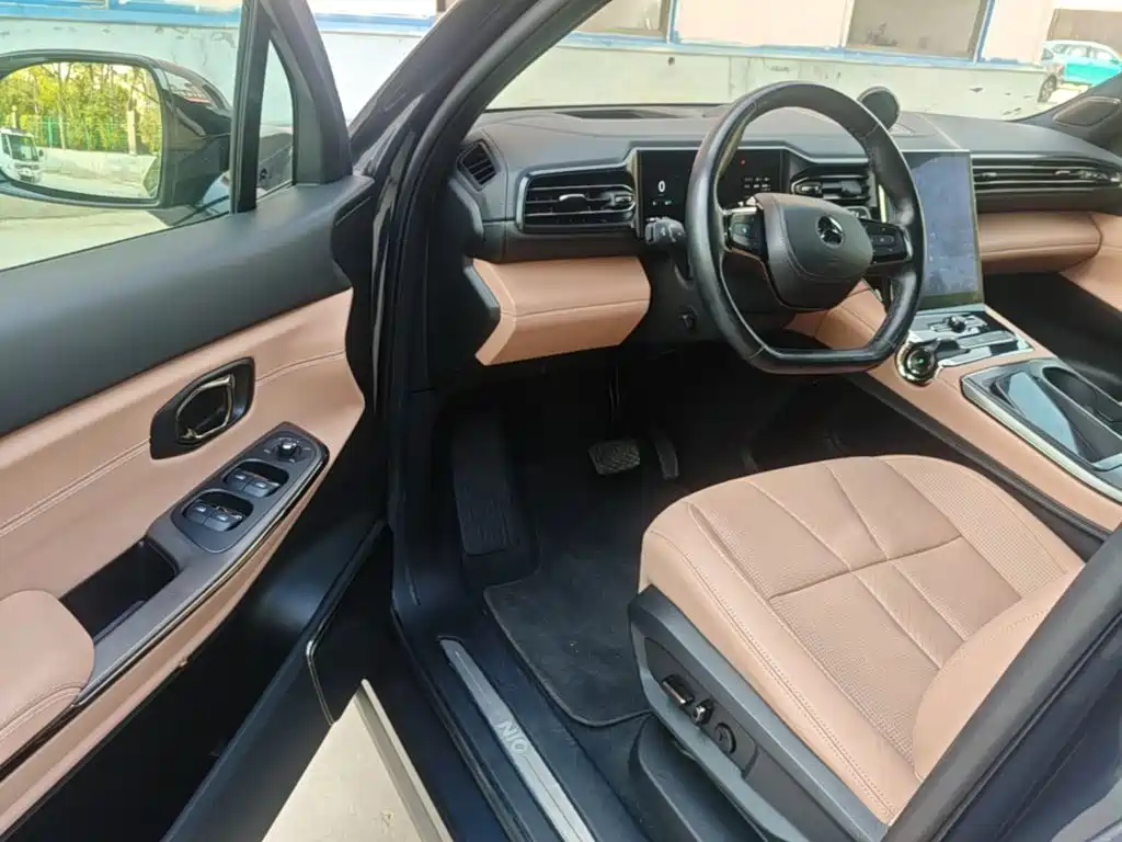 NIO ES8 — миниатюра 16