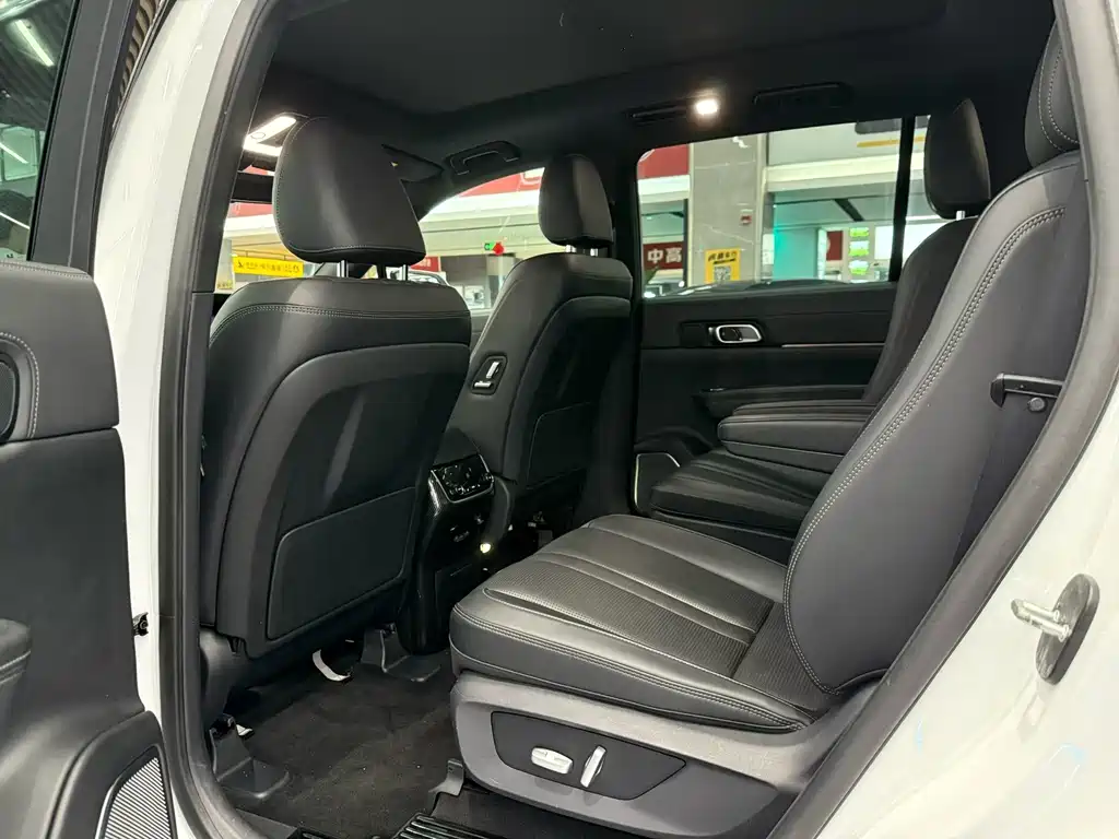 Li Auto Li ONE — миниатюра 8