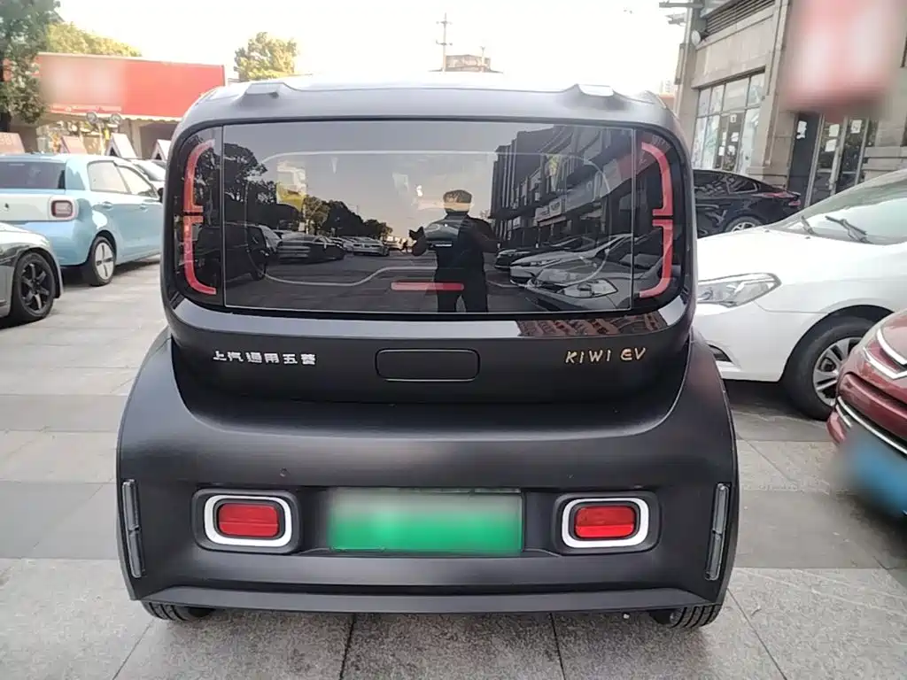Baojun KiWi EV — миниатюра 6