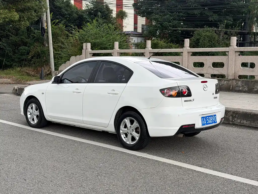 Mazda 3 — миниатюра 4