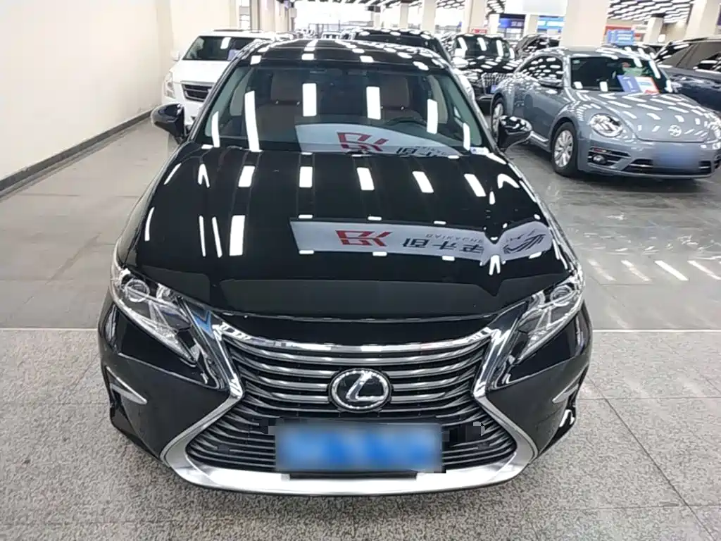 Lexus ES — миниатюра 3