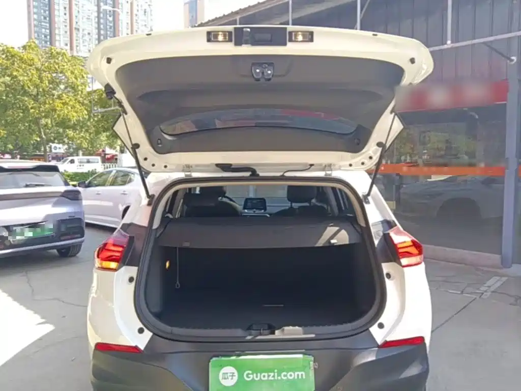 Chevrolet Trax — миниатюра 19