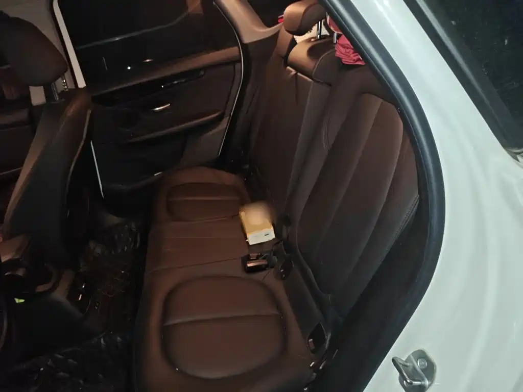 BMW 2 Series Active Tourer — миниатюра 18