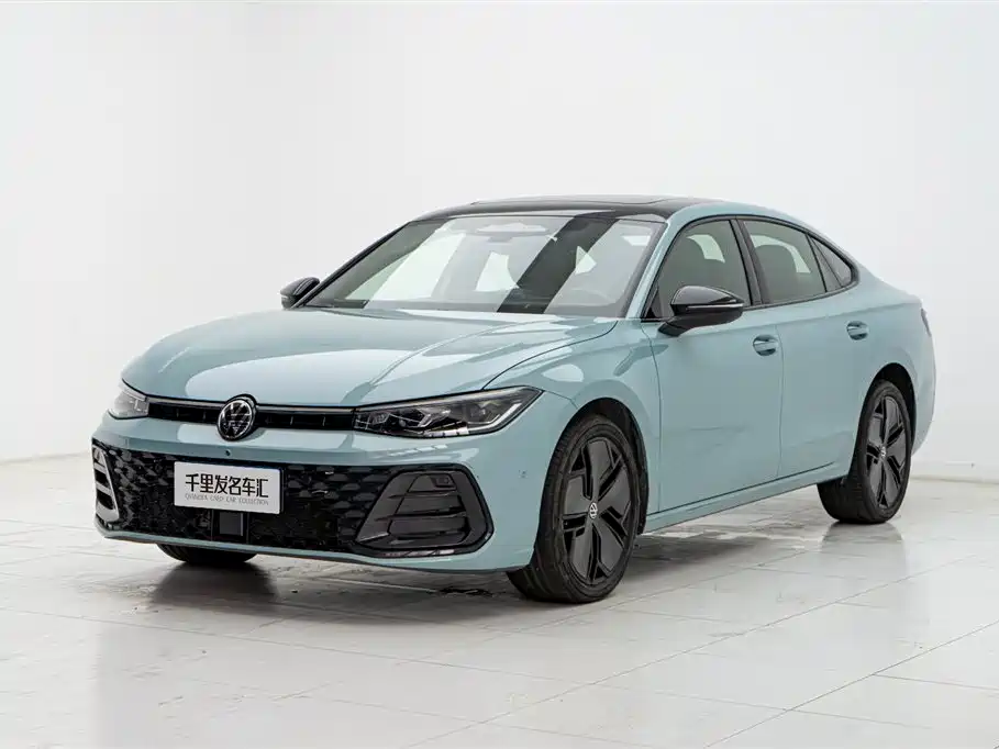 Volkswagen Passat 2024