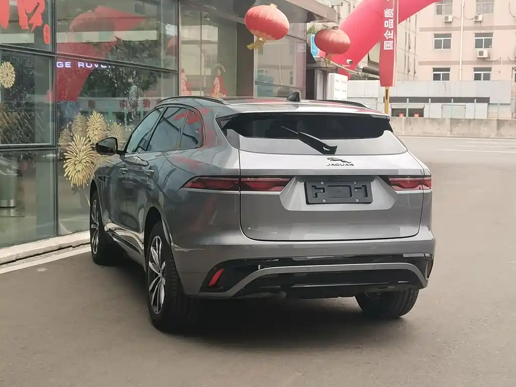 JAGUAR F PACE