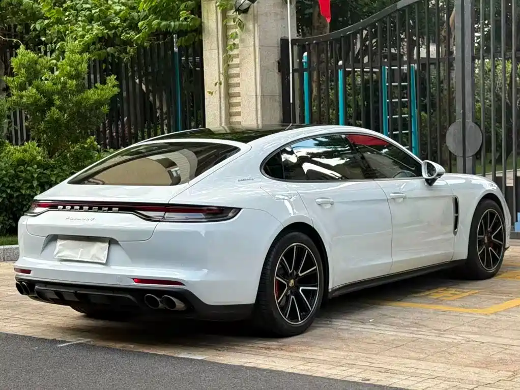 Porsche Panamera — миниатюра 5