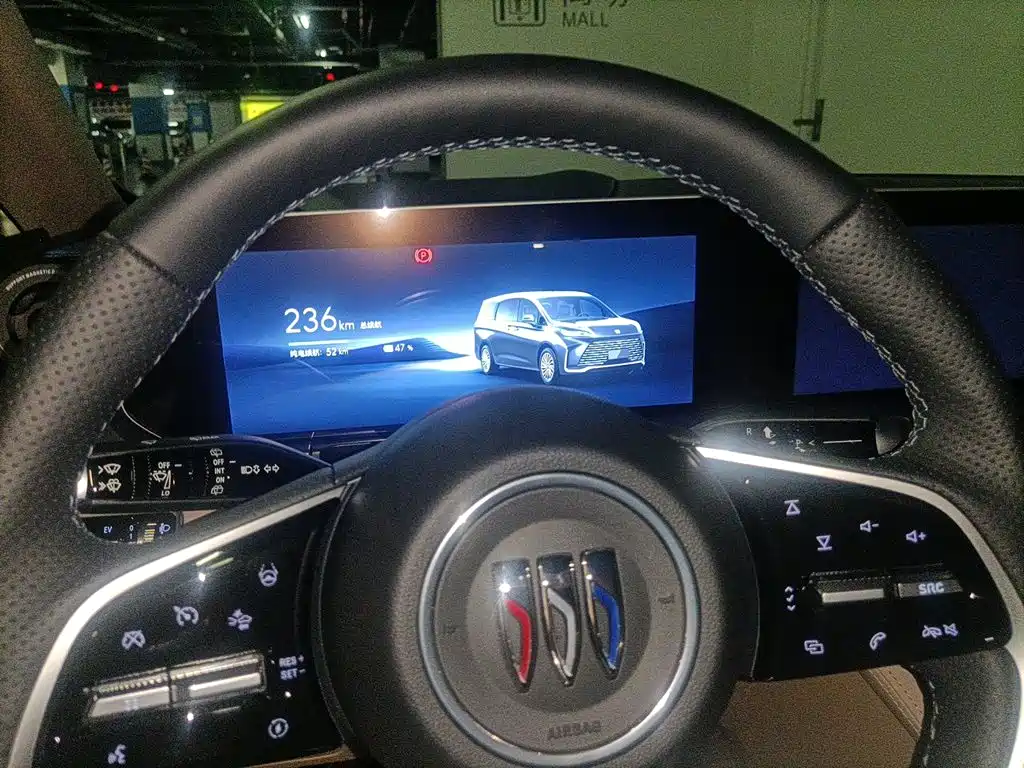 Buick GL8 Hybrid — миниатюра 7