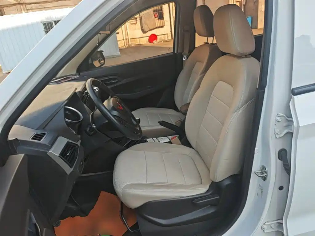 Wuling Hongguang — миниатюра 15