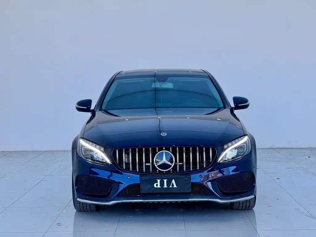 Mercedes-Benz C-Class — миниатюра 2