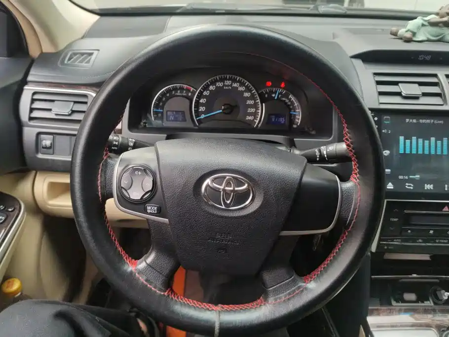 Toyota Camry — миниатюра 15