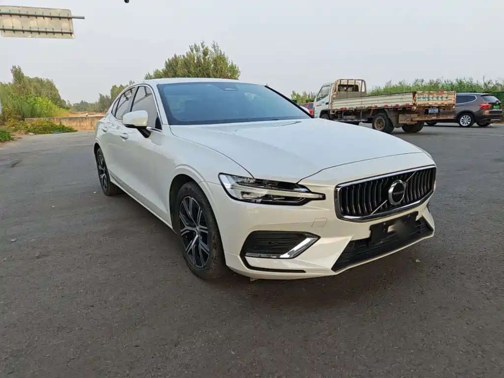 Volvo S60 — миниатюра 4