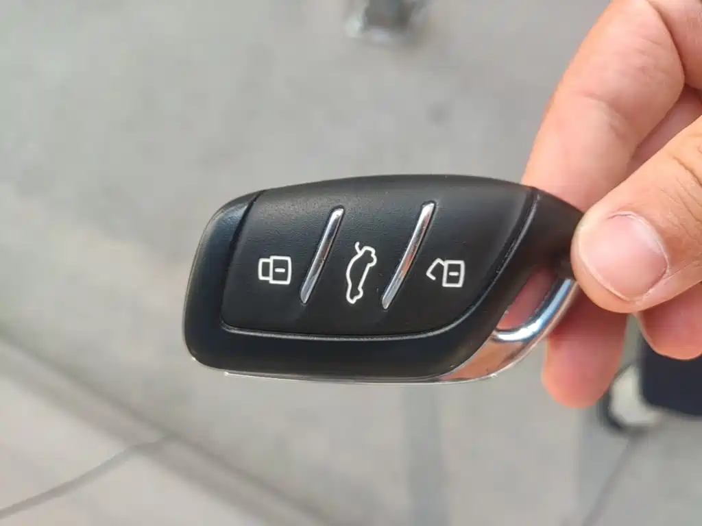 Roewe M7 DMH — миниатюра 9