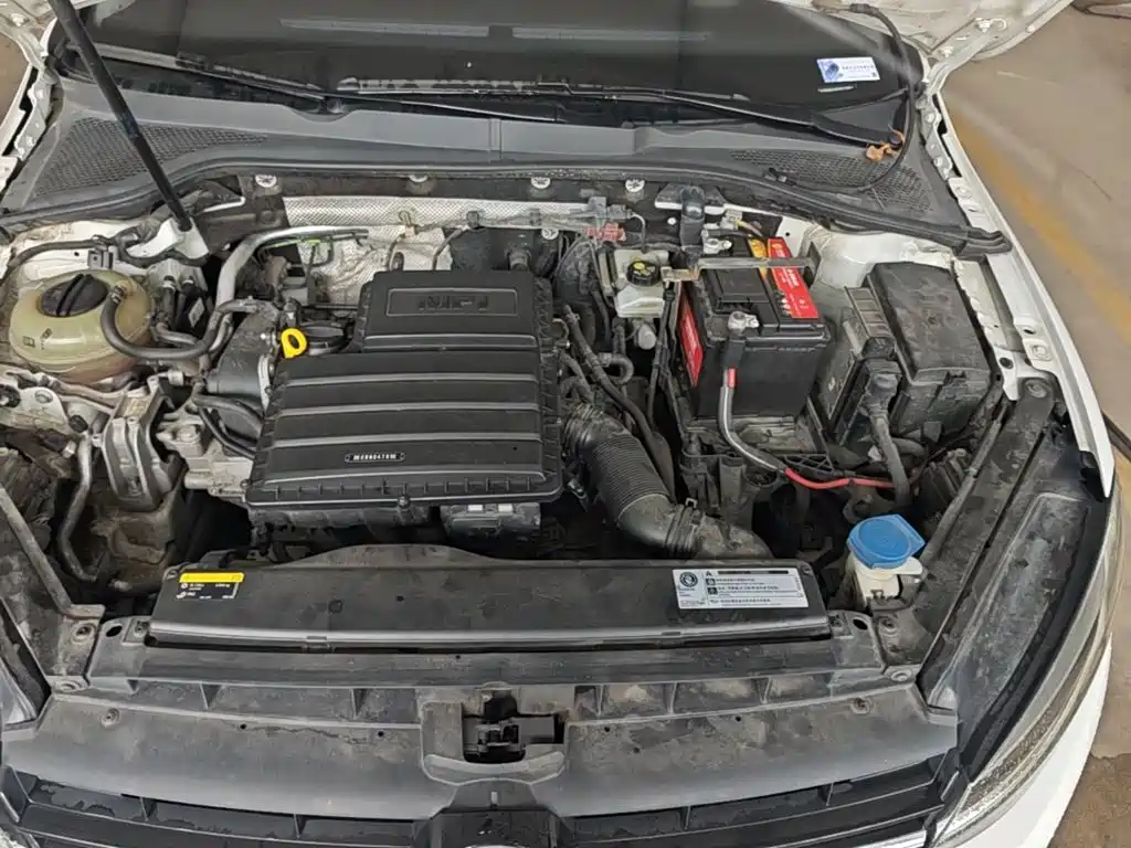 Volkswagen Golf — миниатюра 20