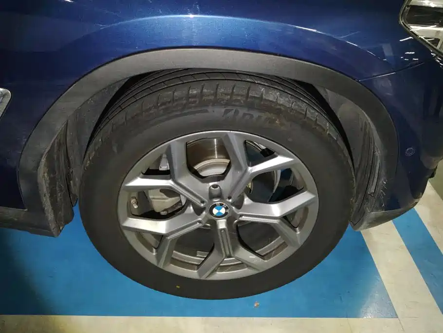 BMW X3 — миниатюра 6