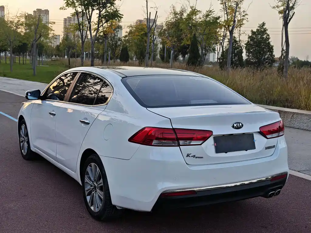 Kia K4 — миниатюра 27