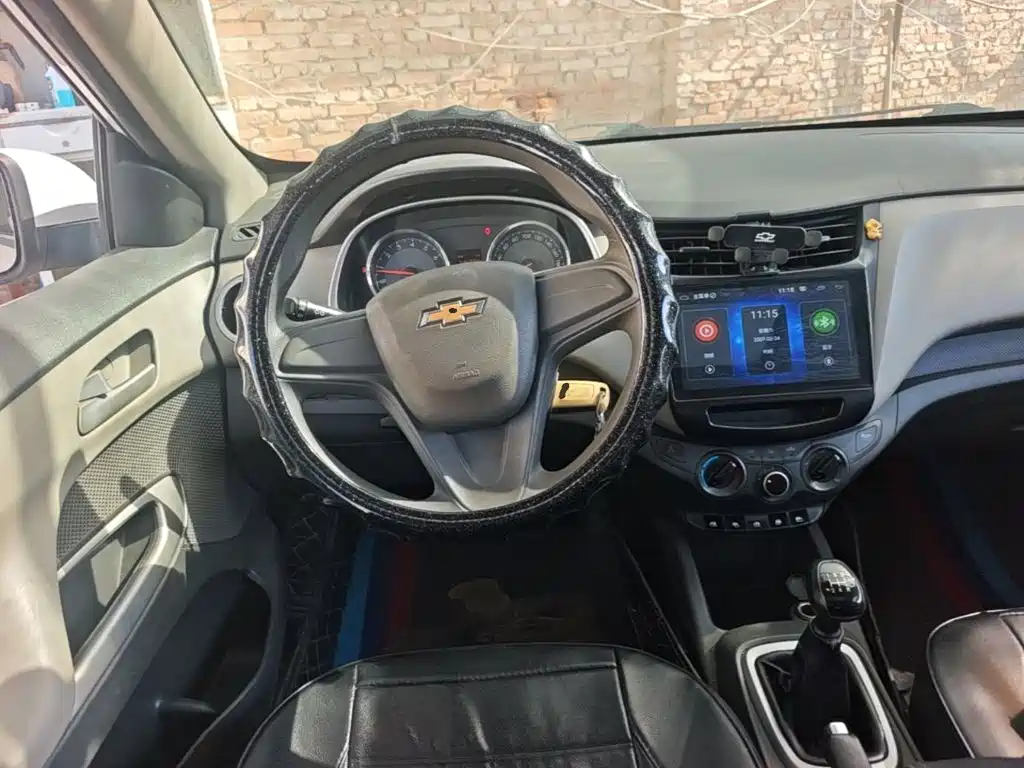Chevrolet Sail — миниатюра 11