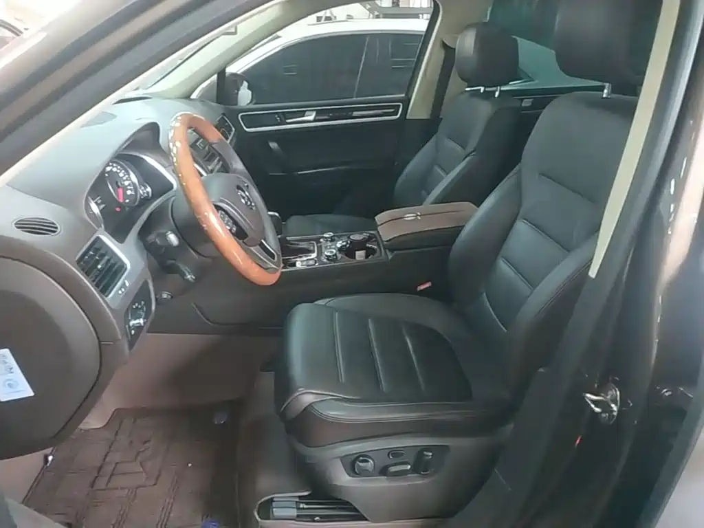 Volkswagen Touareg — миниатюра 15