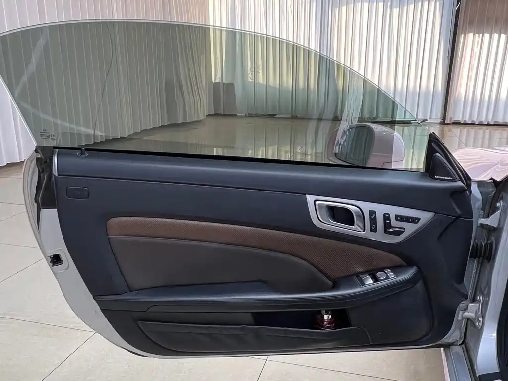 Mercedes-Benz SLK-Class — миниатюра 9