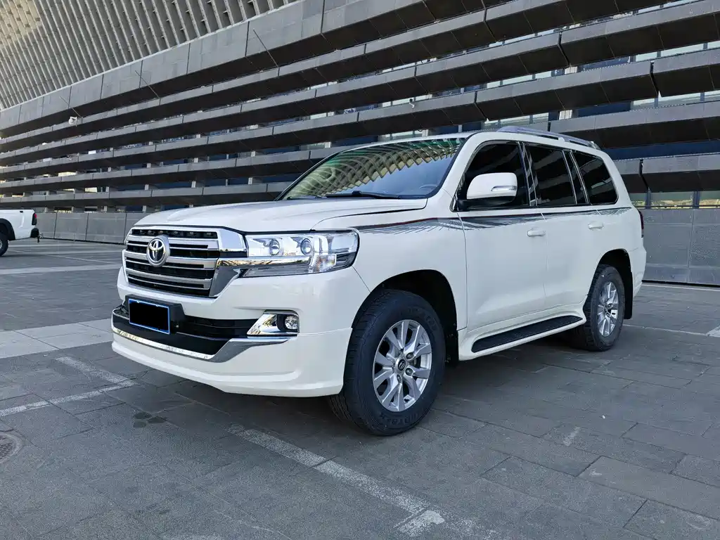 Toyota Land Cruiser 2016