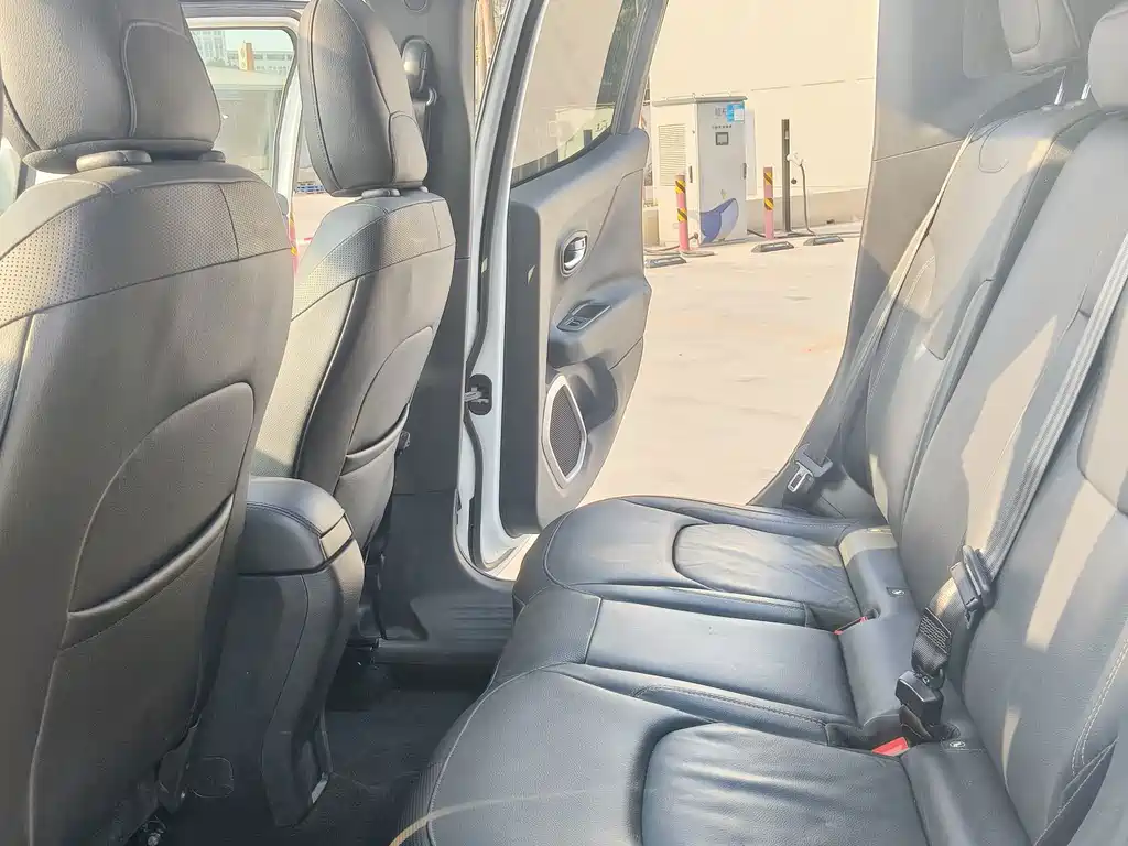 Jeep Renegade — миниатюра 20
