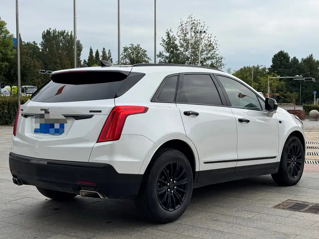 Cadillac XT5 — миниатюра 4