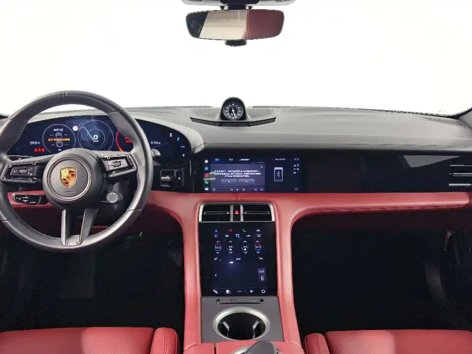 Porsche Taycan — миниатюра 12
