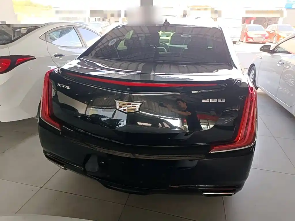Cadillac XTS — миниатюра 6