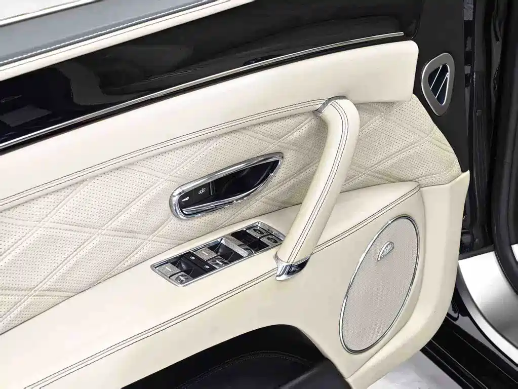 Bentley Flying Spur — миниатюра 11