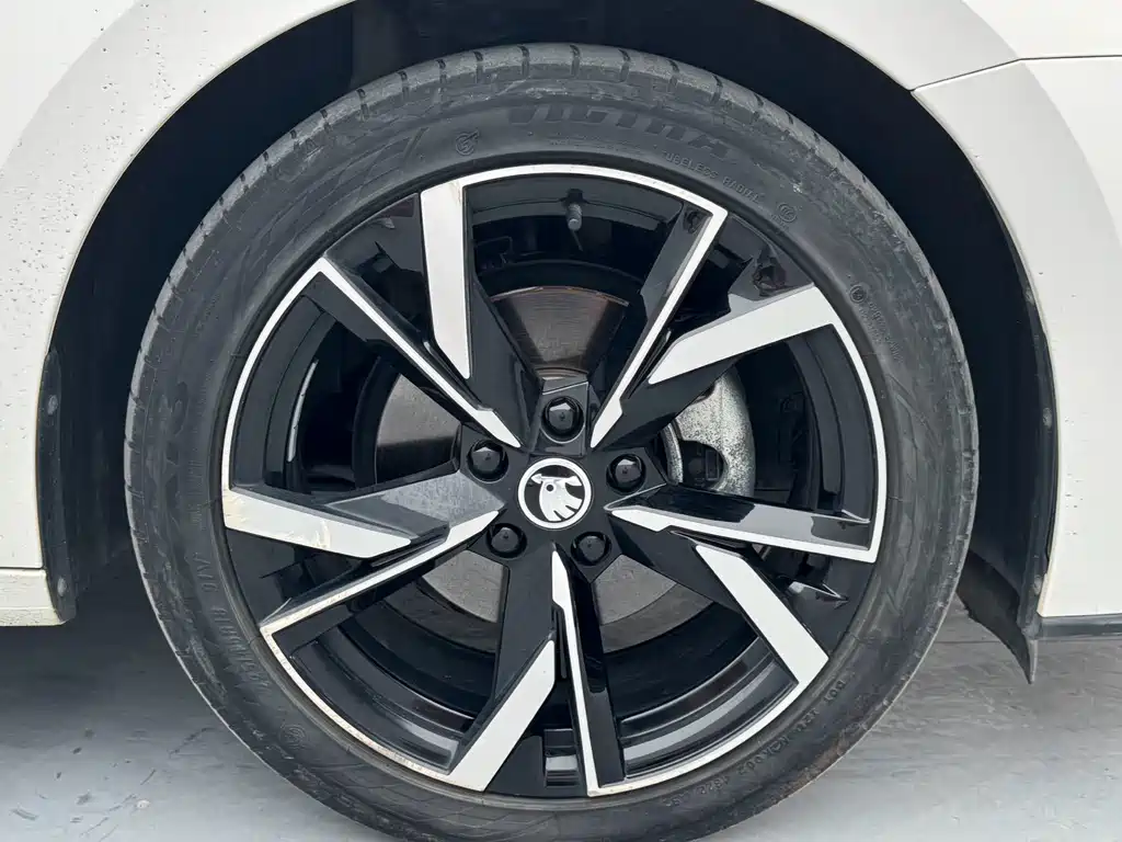 Skoda Octavia — миниатюра 21
