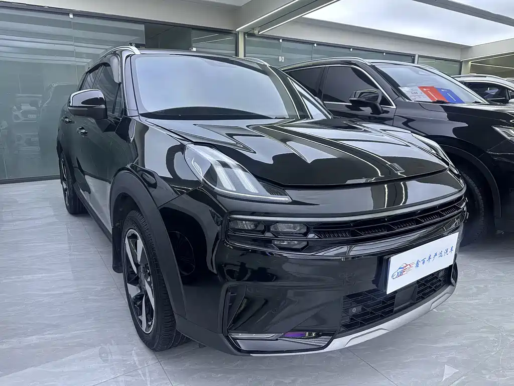 Lynk & Co 06 — миниатюра 3