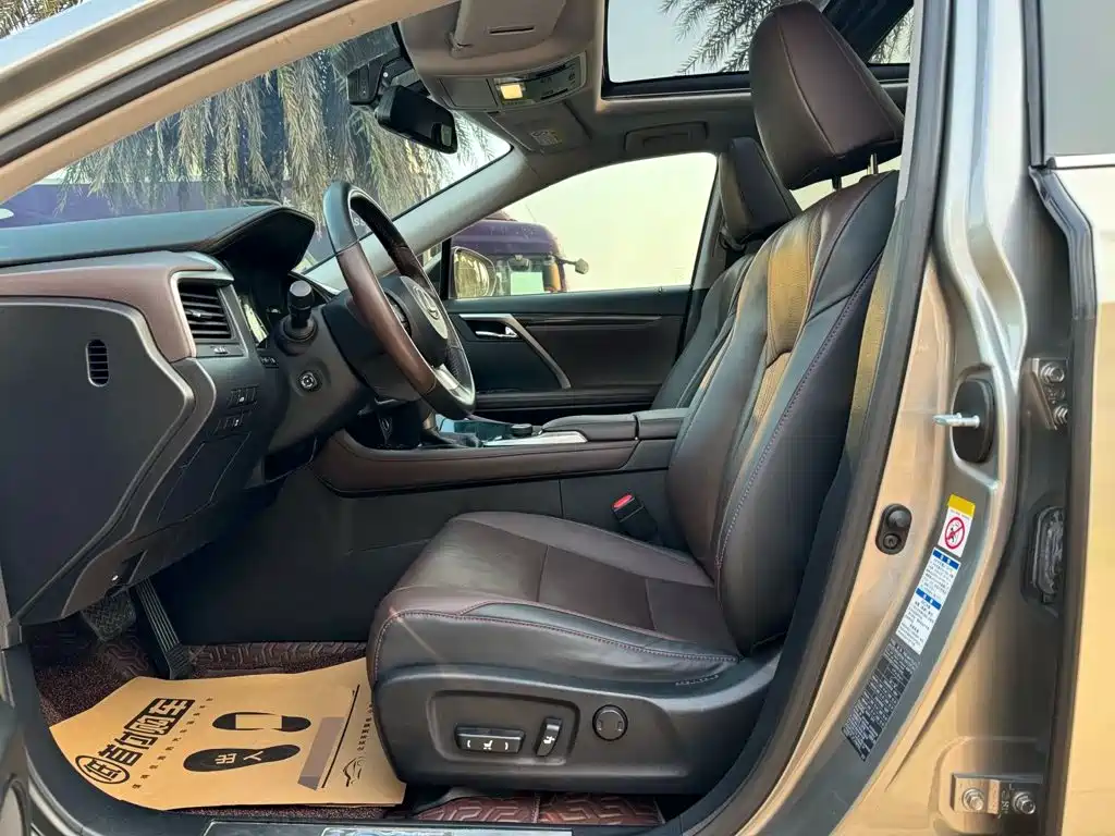 Lexus RX — миниатюра 7