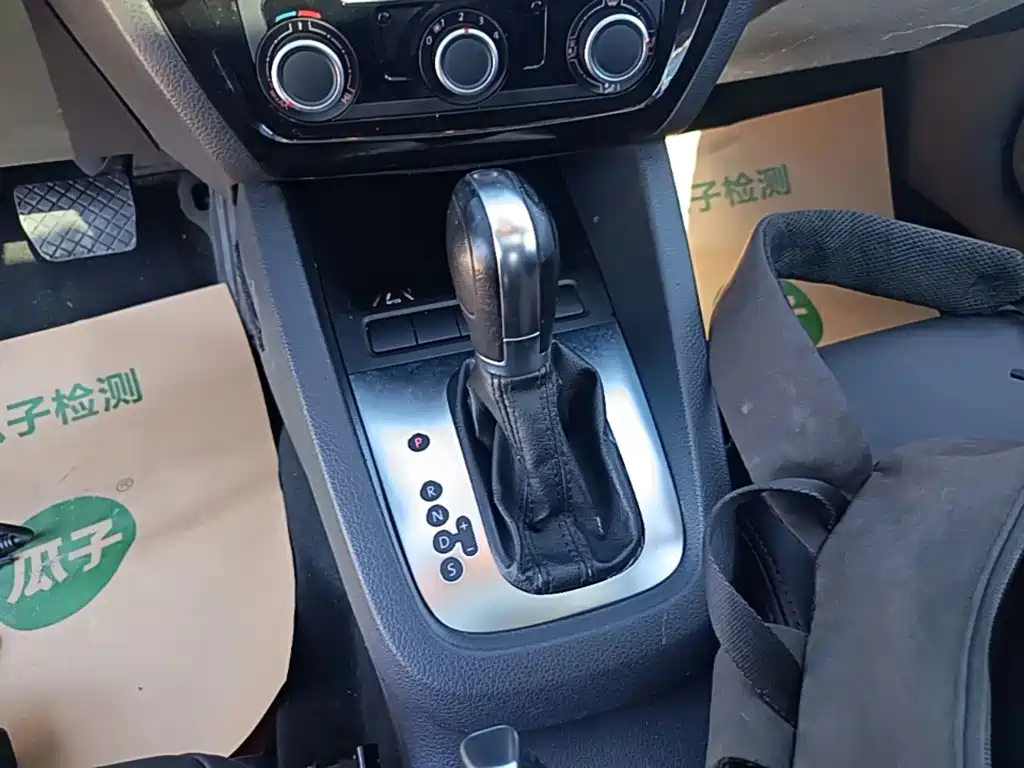 Volkswagen Sagitar — миниатюра 14