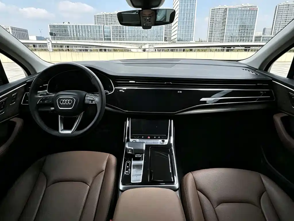 Audi Q7 — миниатюра 6