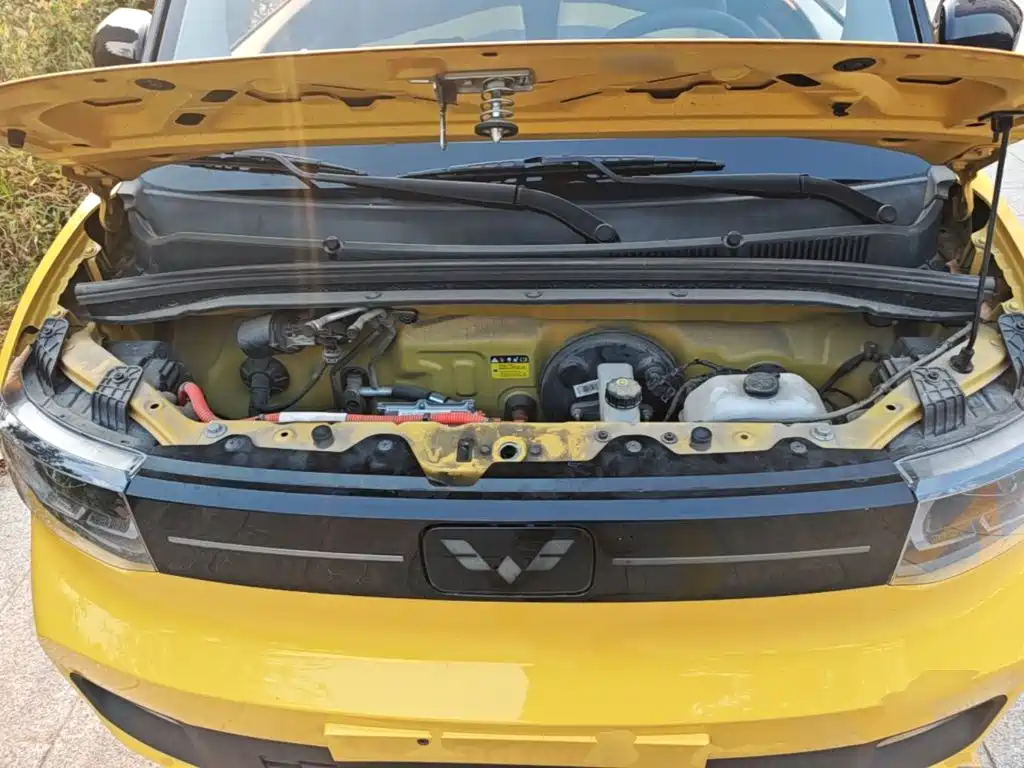 Wuling MINIEV — миниатюра 20