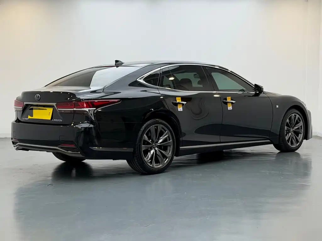 Lexus LS 2018 500h F SPORT V