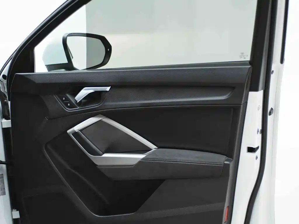 Audi Q3 — миниатюра 23