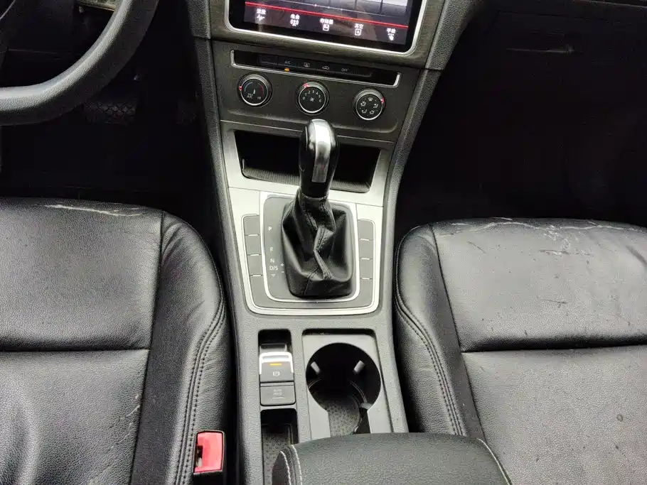 Volkswagen Golf — миниатюра 16