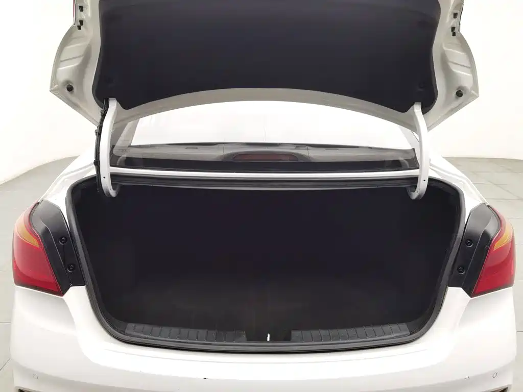 Hyundai Mistra — миниатюра 16