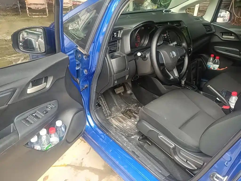 Honda Fit — миниатюра 16