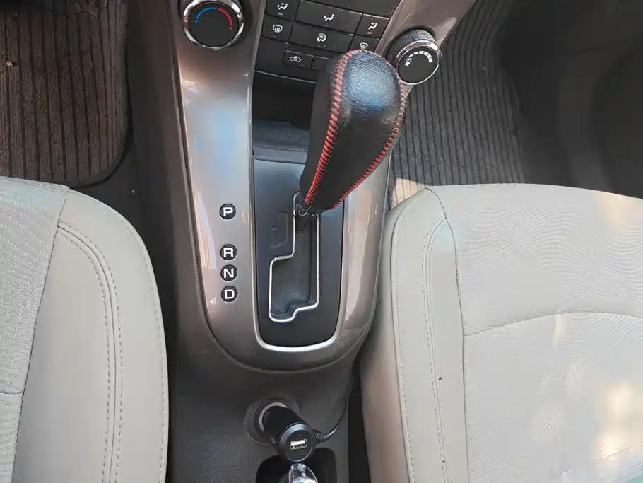 Chevrolet Cruze — миниатюра 16