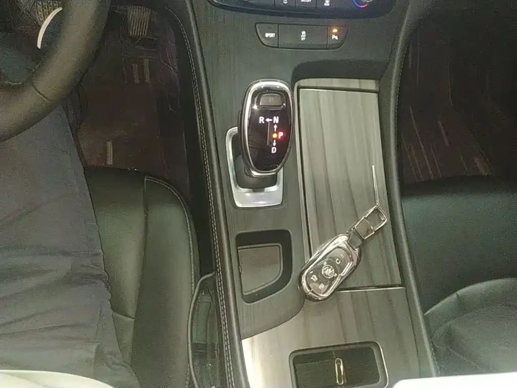Buick LaCrosse — миниатюра 14