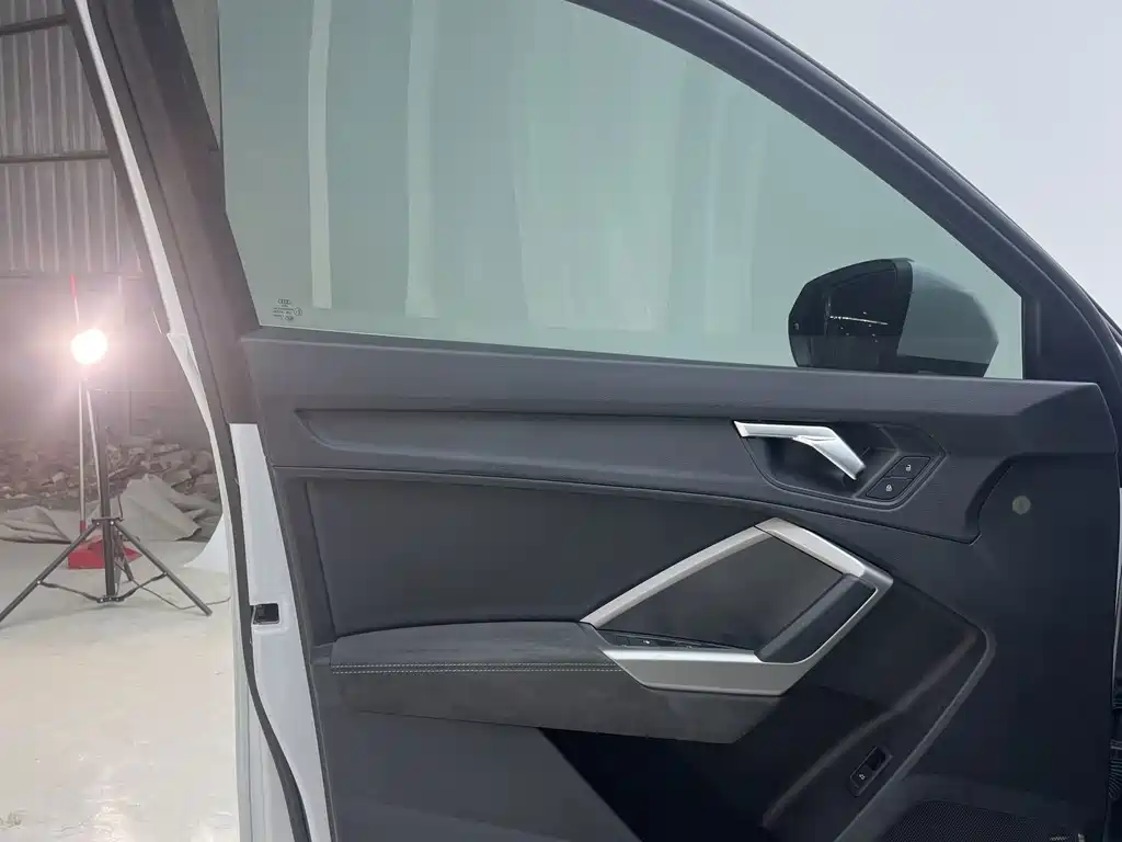 Audi Q3 — миниатюра 21