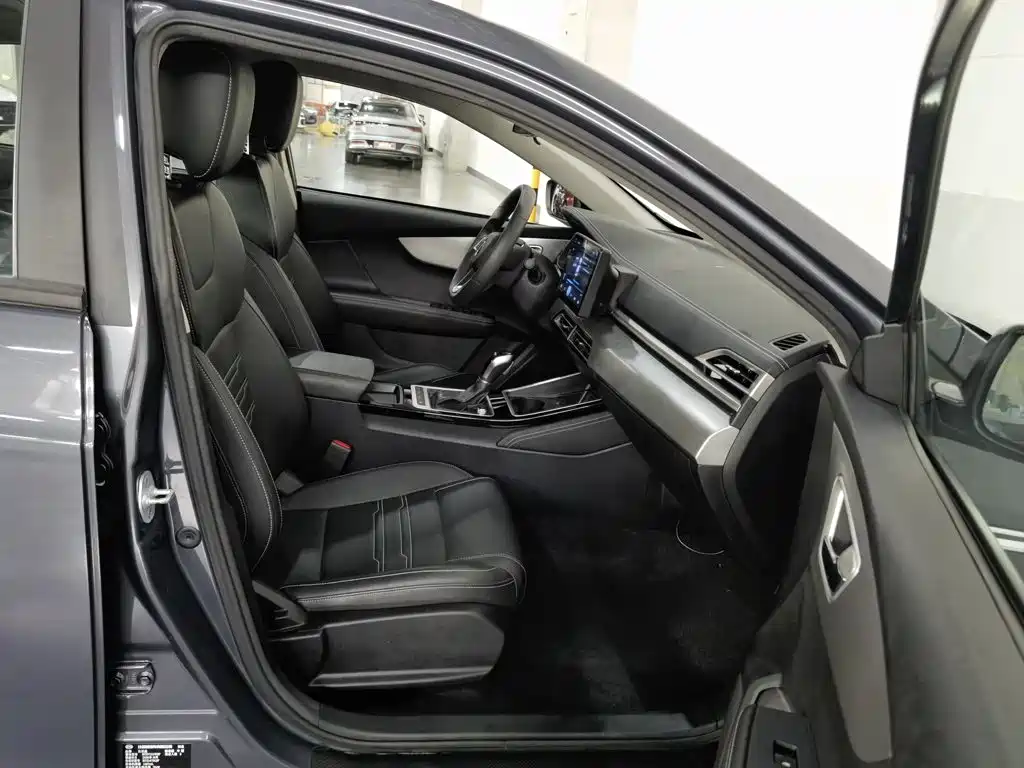 BYD Qin — миниатюра 23