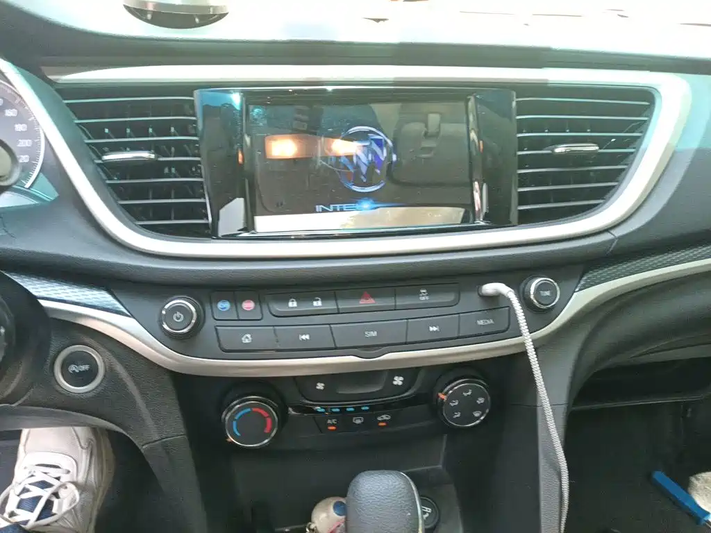Buick Excelle — миниатюра 9