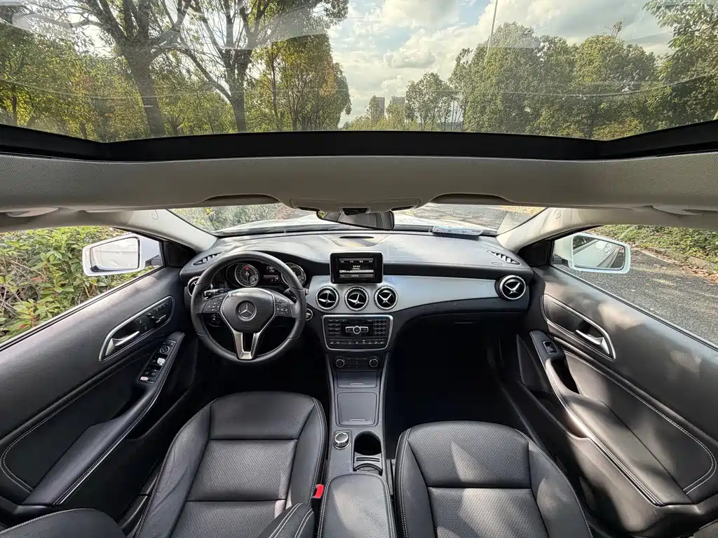 Mercedes-Benz GLA — миниатюра 17