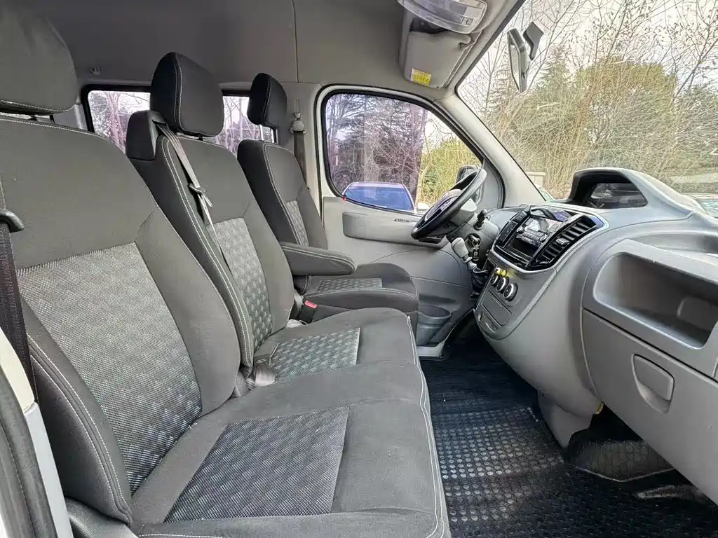 MAXUS V80 — миниатюра 6