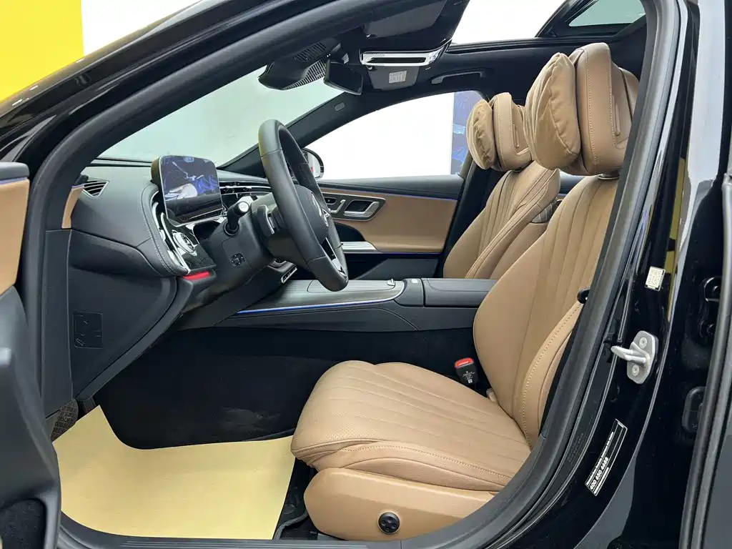 Mercedes-Benz E-Class — миниатюра 19